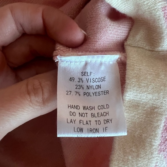 Vici White and Pink Houndstooth Mini Dress with Long Sleeve - Picture 8 of 8